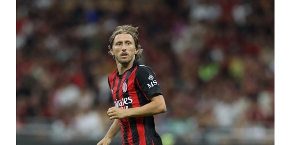 Luka Modrić is een van de meest invloedrijke transfers van vorig jaar geworden Luka Modrić is een van de meest invloedrijke transfers van vorig jaar geworden